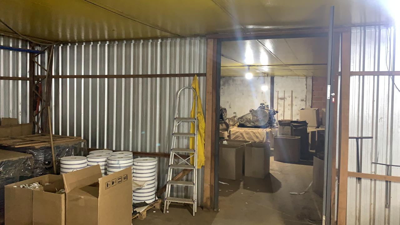 Foto 11 de 26 — Fábrica clandestina produzia milhares de cigarros por dia em Araraquara; Veja fotos